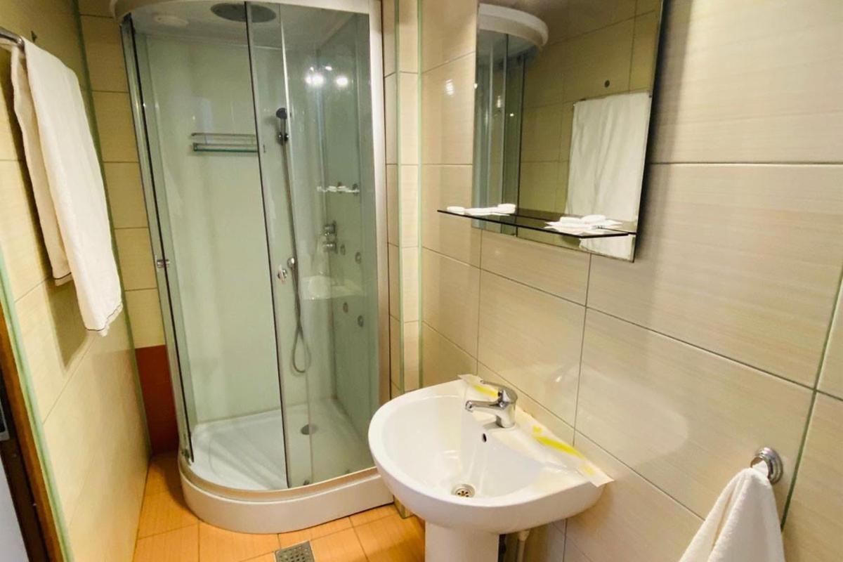 Hotel Complex Turistic Elisa Belciugatele Zewnętrze zdjęcie